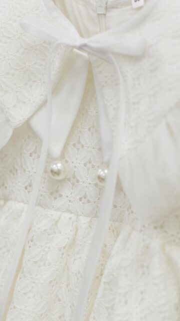 Cea mai finuță rochiță din stoc 🤍 MADELINE LACE 🤍

Atât de fină și delicată, încât pare purtată dintr-un vis…
Perfectă pentru botez, sau orice alta zi specială 🤍

✨Lungimea  rochiței la nivelul genunchilor
✨Guleraș în unghi incadrat
✨Guleraș detașabil

Poate fi executată pe orice mărime de la 0-3 luni până la 11 anișori.